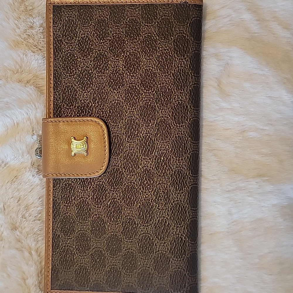 Celine Triomphe Kisslock Long Wallet